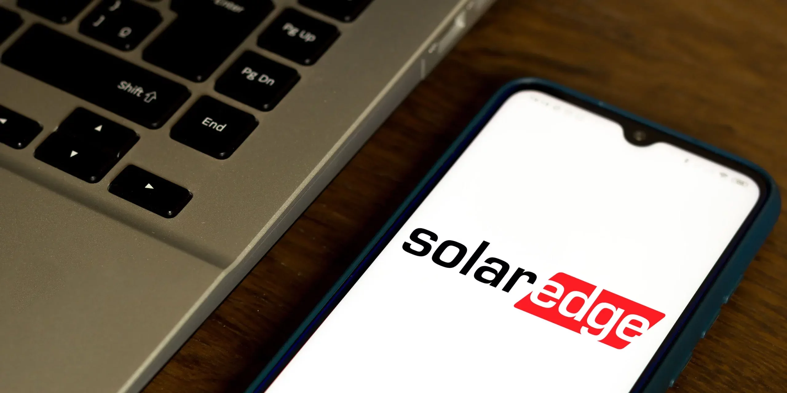 Je SolarEdge omvormer slim uitzetten via modbus of een app