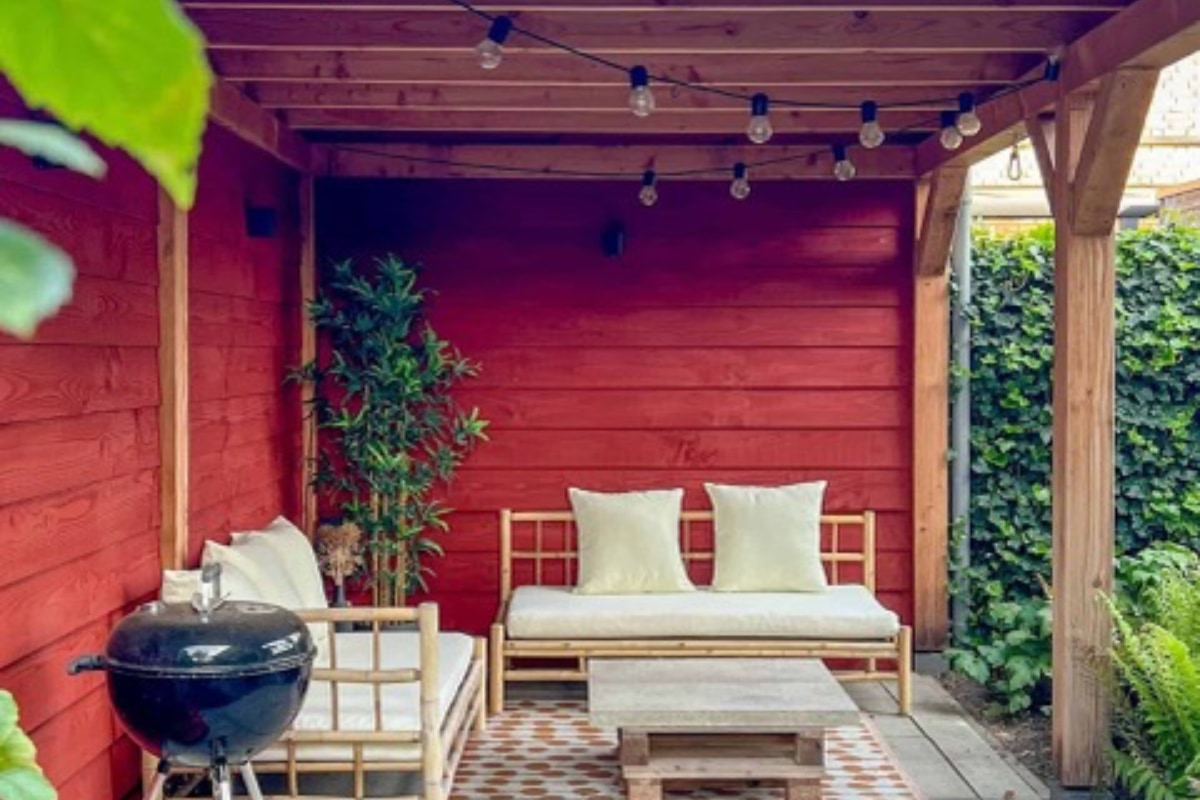 Zo kies je de juiste houtverf voor je schutting