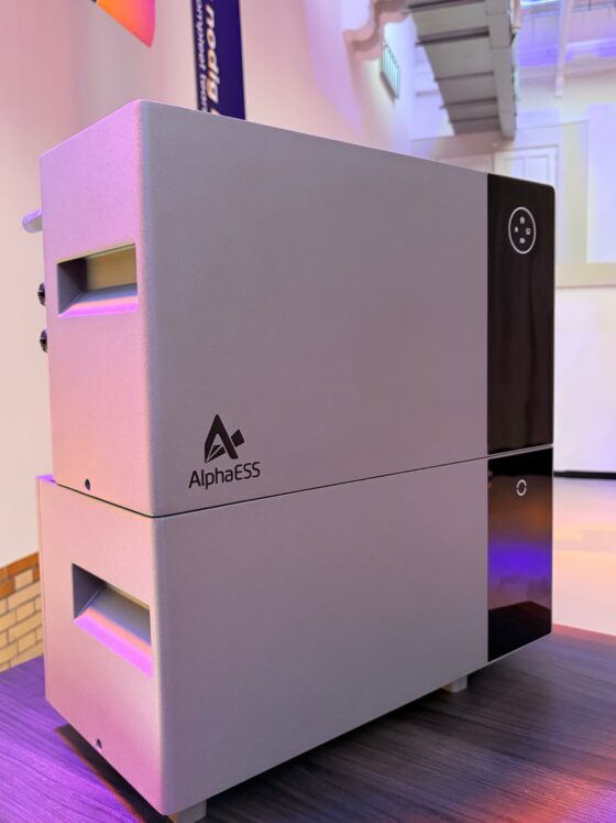 AlphaESS lanceert VitaPower 3600 AC plug-in batterij